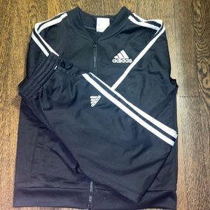 Kids adidas sweatsuit